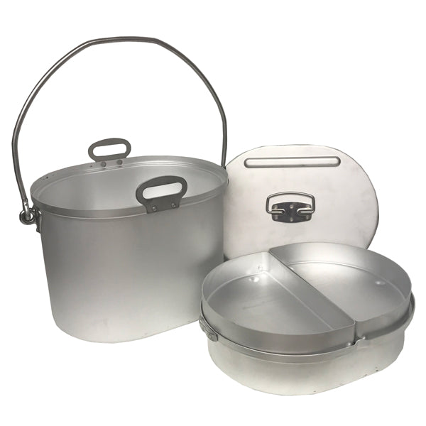 ITALIAN MILITARY SURPLUS GIANT OFFICERS MESS KIT