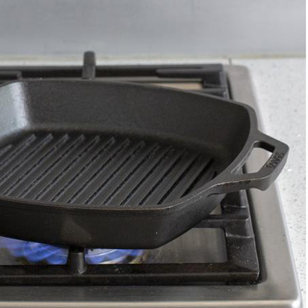 LODGE 10.5" SEASONED SQUARE CAST IRON GRILL PAN