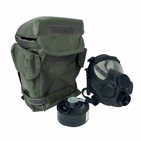 FRENCH SURPLUS ARF-A GAS MASK WITH CARRIER BAG