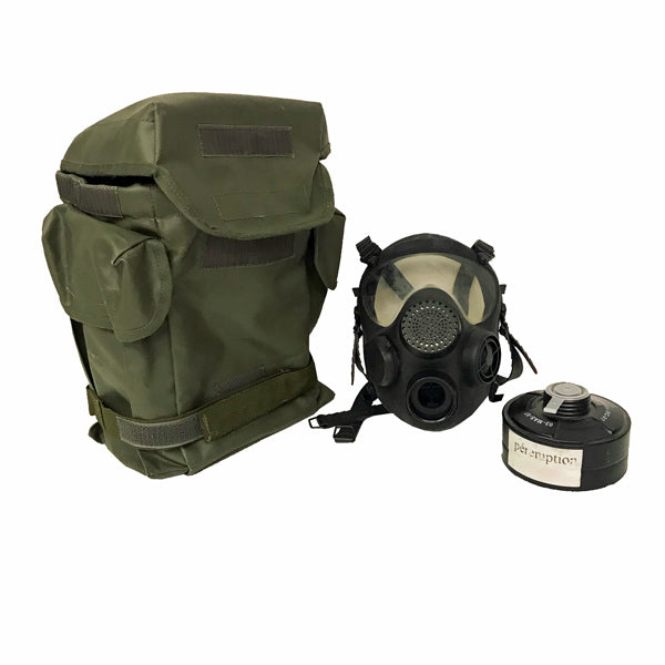 FRENCH SURPLUS ARF-A GAS MASK WITH CARRIER BAG