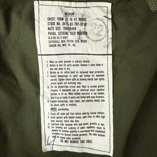 US MILITARY EXTREME COLD WEATHER FISHTAIL PARKA W/LINER AND FAUX FUR HOOD