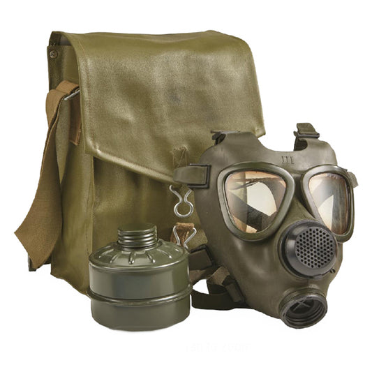 ROMANIAN MILITARY M74 GAS MASK WITH BAG AND FILTER, USED