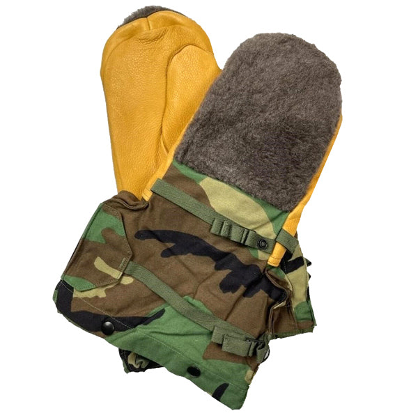 GENUINE US NEW ARCTIC MITTENS WITH LINER