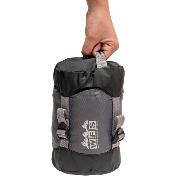 WORLD FAMOUS SPORTS®   40°F ULTRA LIGHT SLEEPING BAG