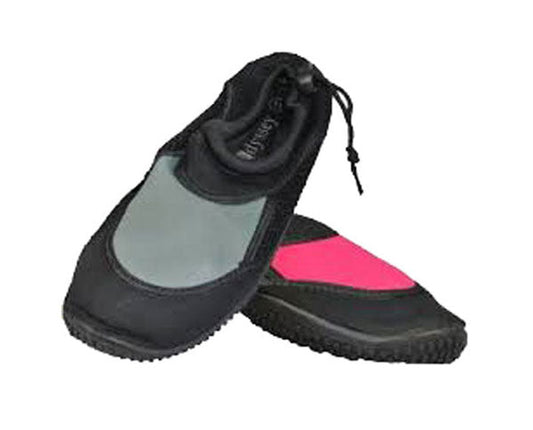 WATER SHOES